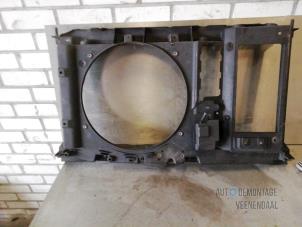 Used Cooling fan housing Peugeot 3008 I (0U/HU) 1.6 HDiF 16V Price € 42,00 Margin scheme offered by Autodemontage Veenendaal BV