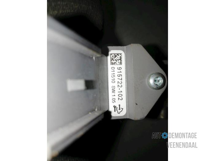 door-window-motor-opel-astra-j-1-4-16v-ecoflex-915722102-origineel