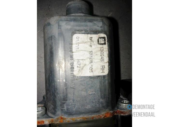 door-window-motor-opel-astra-j-1-4-16v-ecoflex-915722102-origineel