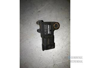 Used Mapping sensor (intake manifold) Opel Astra J (PC6/PD6/PE6/PF6) 1.4 16V ecoFLEX Price € 15,75 Margin scheme offered by Autodemontage Veenendaal BV