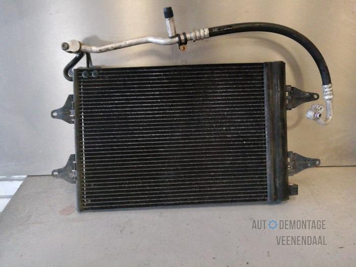 Skraplacz klimatyzacji z Volkswagen Polo IV (9N1/2/3) 1.4 TDI 75 2002