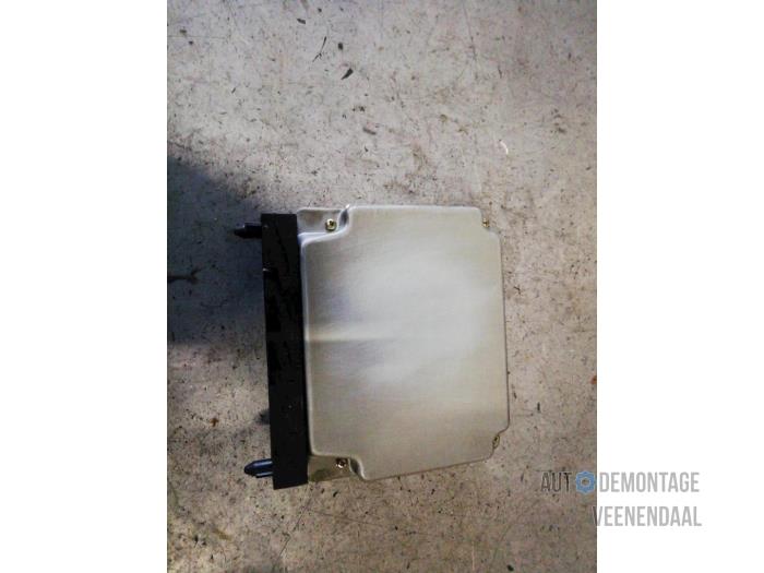 Tailgate exterior lock