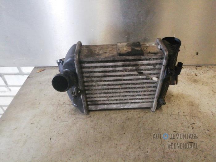 Usados Intercooler Audi A4 Avant (B6) 2.5 TDI 24V Precio € 33,00 Norma de margen ofrecido por Autodeleninkleur