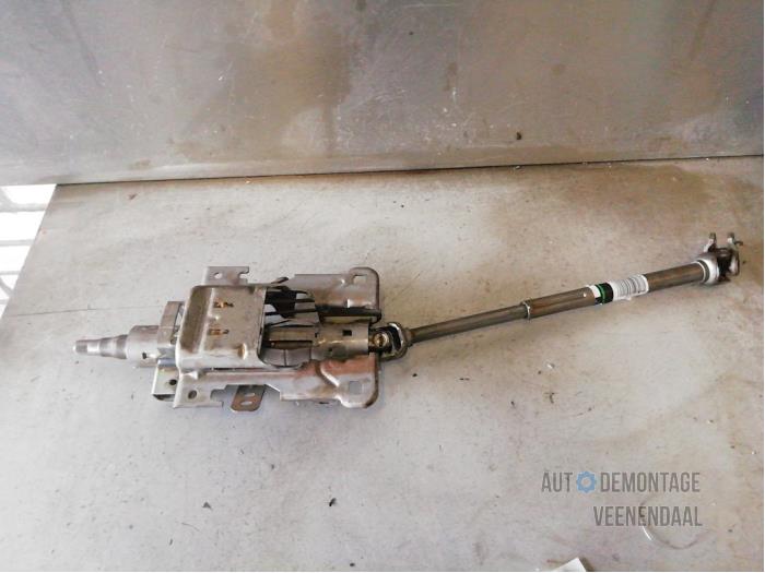 Steering column housing from a Peugeot 208 I (CA/CC/CK/CL) 1.6 e-HDi FAP 2014