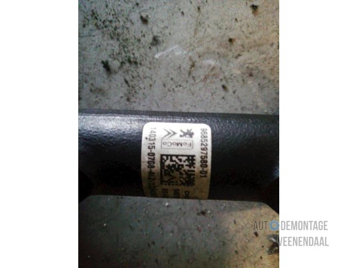 Fuel injector nozzle from a Peugeot 208 I (CA/CC/CK/CL) 1.6 e-HDi FAP 2014