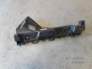New Front bumper bracket, right Opel Vivaro B Price € 31,76 Inclusive VAT offered by Autodemontage Veenendaal BV