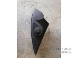 Usados Altavoz Peugeot 206 SW (2E/K) 1.4 HDi Precio € 11,00 Norma de margen ofrecido por Autodeleninkleur
