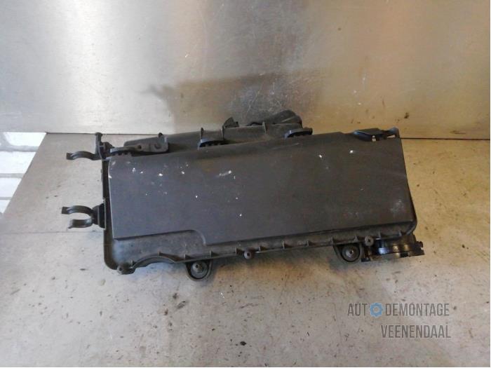 Begagnade Luftfilterhus Ford Fusion 1.4 TDCi Pris € 55,00 Marginaltabell erbjuds av Autodeleninkleur