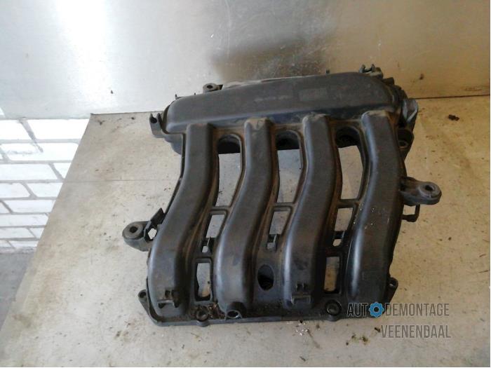 Gebrauchte Ansaugbrugge Renault Scénic II (JM) 1.6 16V Preis € 19,00 Margenregelung angeboten von Autodeleninkleur