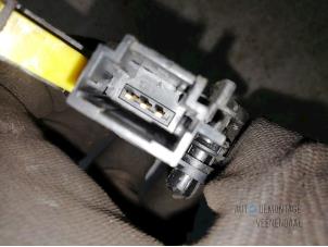 Gebrauchte Schalter Renault Scénic II (JM) 1.6 16V Preis € 21,00 Margenregelung angeboten von Autodemontage Veenendaal BV
