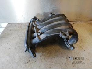 Used Intake manifold Nissan Note (E11) 1.6 16V Price € 49,00 Margin scheme offered by Autodemontage Veenendaal BV