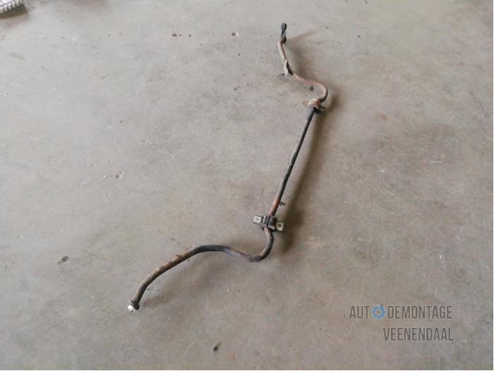 Front anti-roll bar from a Volkswagen Lupo (6X1) 1.2 TDI 3L 2001