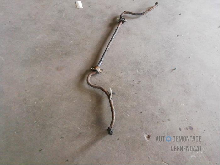 Front anti-roll bar from a Volkswagen Lupo (6X1) 1.2 TDI 3L 2001
