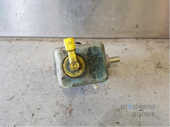 Used Master cylinder Seat Ibiza III (6L1) 1.9 TDI 100 Price € 19,00 Margin scheme offered by Autodeleninkleur