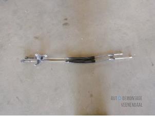 Used Gearbox shift cable Volkswagen Golf VI (5K1) 1.4 TSI 122 16V Price € 75,00 Margin scheme offered by Autodemontage Veenendaal BV