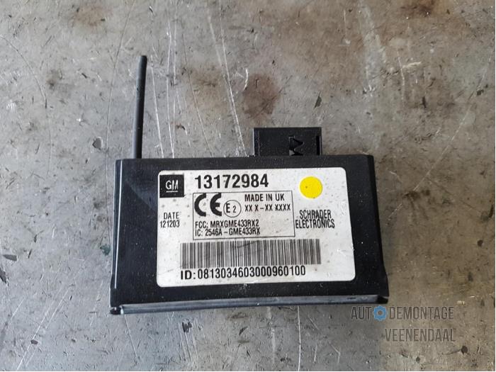 Begagnade Däcktrycksmodul Opel Vectra C GTS 2.2 16V Pris € 45,00 Marginaltabell erbjuds av Autodeleninkleur