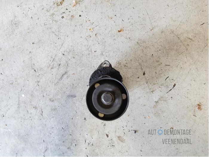 Usados Rodillo tensor correa múltiple Chevrolet Evanda 2.0 16V Precio € 25,00 Norma de margen ofrecido por Autodeleninkleur