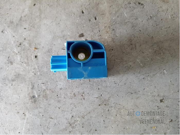 Begagnade Airbagsensor Chevrolet Evanda 2.0 16V Pris € 20,00 Marginaltabell erbjuds av Autodeleninkleur