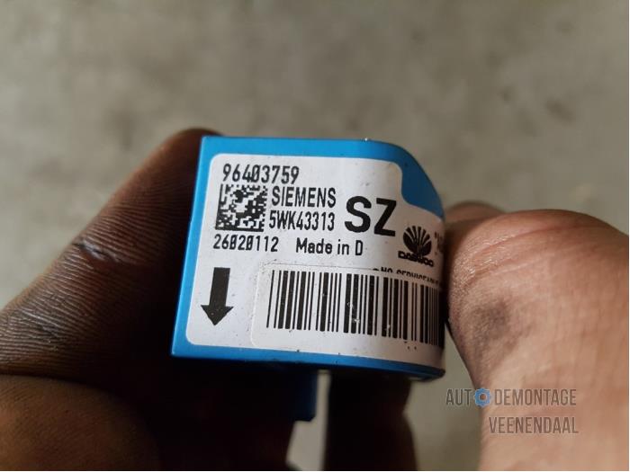 Begagnade Airbagsensor Chevrolet Evanda 2.0 16V Pris € 20,00 Marginaltabell erbjuds av Autodeleninkleur