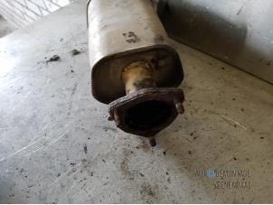 Used Exhaust middle silencer Chevrolet Evanda 2.0 16V Price € 20,00 Margin scheme offered by Autodemontage Veenendaal BV