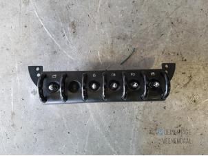 Used Multi-functional window switch BMW Mini One/Cooper (R50) 1.6 16V One Price € 20,00 Margin scheme offered by Autodemontage Veenendaal BV