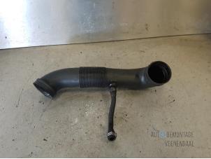 Used Air intake hose Fiat Croma (194) 2.2 MPI 16V Price € 20,00 Margin scheme offered by Autodemontage Veenendaal BV