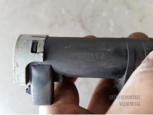 Used Pen ignition coil Renault Clio III (BR/CR) 1.4 16V Price € 9,00 Margin scheme offered by Autodemontage Veenendaal BV