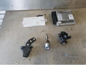 Used Ignition lock + computer BMW 3 serie (E90) 320i 16V Price € 350,00 Margin scheme offered by Autodemontage Veenendaal BV