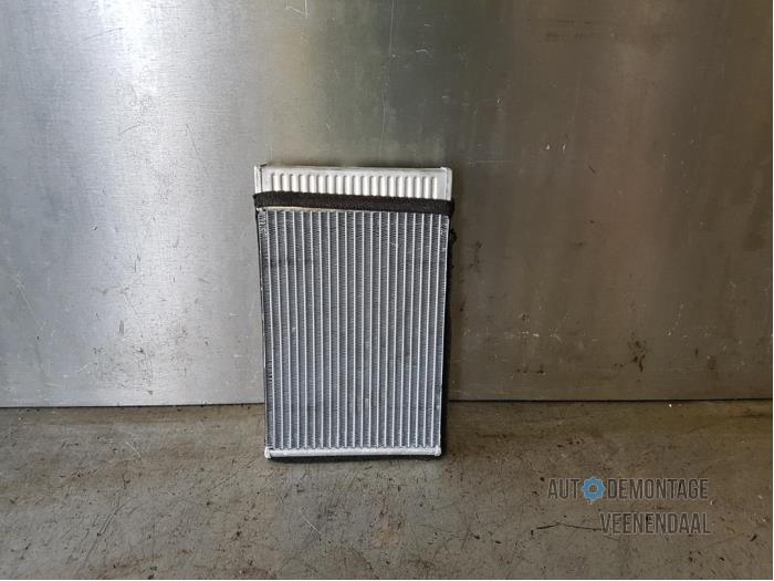 Heating radiator from a Opel Insignia 2.0 CDTI 16V 160 Ecotec 2010