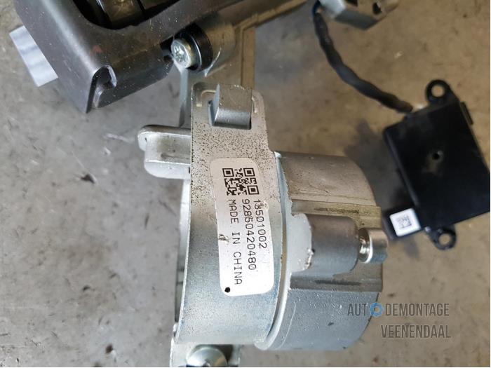 Ignition lock + computer from a Opel Insignia 2.0 CDTI 16V 160 Ecotec 2010