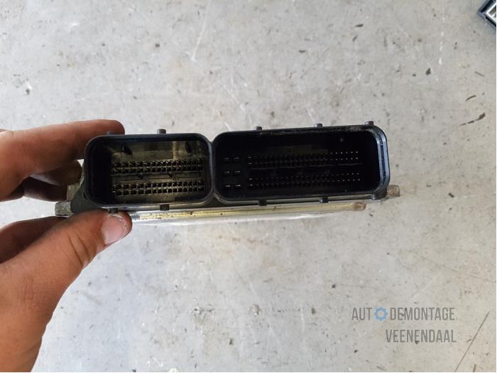 Ignition lock + computer from a Opel Insignia 2.0 CDTI 16V 160 Ecotec 2010