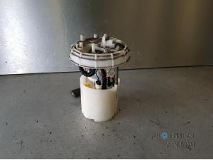 Used Electric fuel pump Opel Corsa D 1.2 16V Price € 11,00 Margin scheme offered by Autodemontage Veenendaal BV