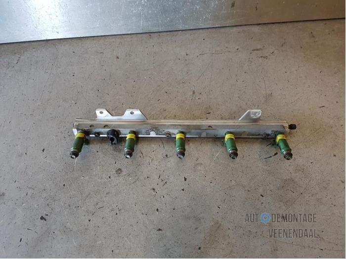 Usagé Système d'injection Volvo V70 (SW) 2.4 20V 140 Prix € 45,00 Règlement à la marge proposé par Autodeleninkleur