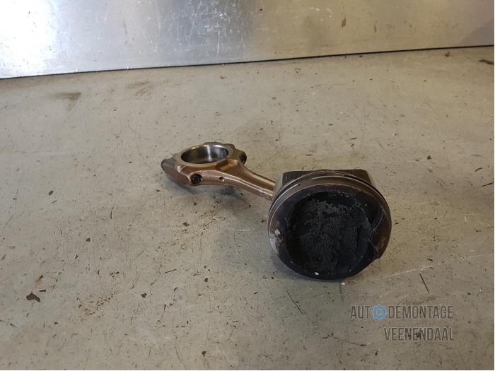 Usagé Piston Toyota Celica (ZZT230/231) 1.8i 16V Prix € 50,00 Règlement à la marge proposé par Autodeleninkleur