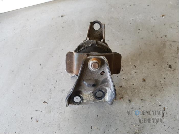 Used Engine mount Honda Civic (EJ/EK) 1.4iS 16V Price € 15,00 Margin scheme offered by Autodeleninkleur