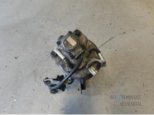 Begagnade Bränslefilter Honda Civic (FK/FN) 2.2 i-CTDi 16V Pris € 25,00 Marginaltabell erbjuds av Autodeleninkleur