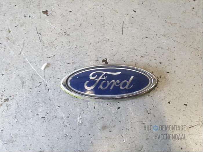 Używane Emblemat Ford Focus 1 1.8 TDCi 100 Cena € 5,00 Procedura marży oferowane przez Autodeleninkleur