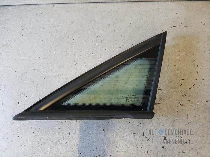 Front vent glass