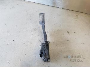 Used Accelerator pedal Ford Focus 2 1.6 16V Price € 60,00 Margin scheme offered by Autodemontage Veenendaal BV