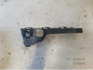 Used Front bumper bracket, right Ford Focus 2 1.6 16V Price € 15,00 Margin scheme offered by Autodemontage Veenendaal BV