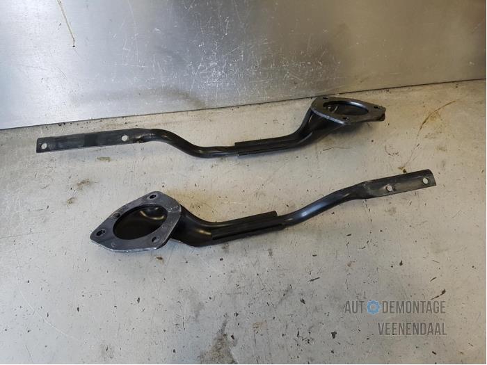 Front anti-roll bar from a Ford Focus 2 1.6 16V 2007