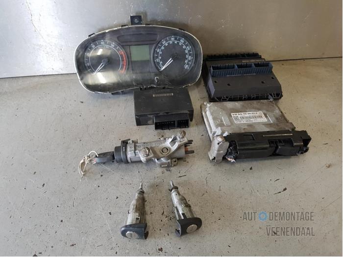 Used Ignition lock + computer Skoda Fabia II (5J) 1.2i Price € 130,00 Margin scheme offered by Autodeleninkleur
