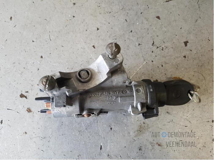 Ignition lock + computer from a Skoda Fabia II (5J) 1.2i 2009