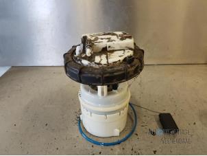 Used Electric fuel pump Peugeot 206 (2A/C/H/J/S) 1.1 XN,XR Price € 30,00 Margin scheme offered by Autodemontage Veenendaal BV