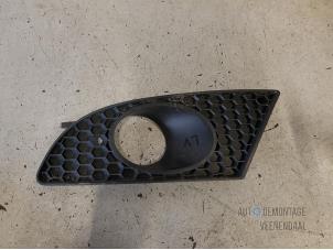 Used Cover plate fog light, left Seat Leon (1P1) 1.6 Price € 9,00 Margin scheme offered by Autodemontage Veenendaal BV