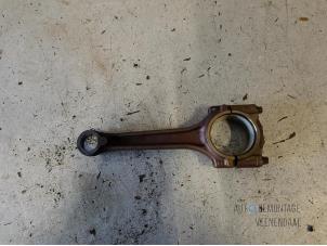 Used Connecting rod Seat Altea (5P1) 1.6 Price € 20,00 Margin scheme offered by Autodemontage Veenendaal BV