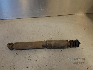 Used Rear shock absorber, right Opel Frontera (6B) 2.2i 16V Price € 19,95 Margin scheme offered by Autodemontage Veenendaal BV
