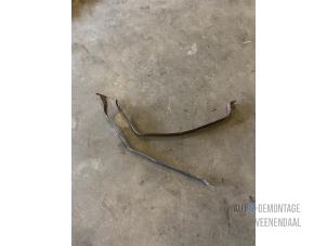 Used Fuel tank bracket Opel Insignia 2.0 CDTI 16V 160 Ecotec Price € 21,00 Margin scheme offered by Autodemontage Veenendaal BV