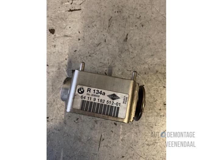 AC expansion valve from a BMW 1 serie (E87/87N) 116d 16V 2009