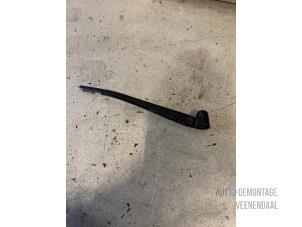 Used Rear wiper arm BMW 1 serie (E87/87N) 116d 16V Price € 7,35 Margin scheme offered by Autodemontage Veenendaal BV